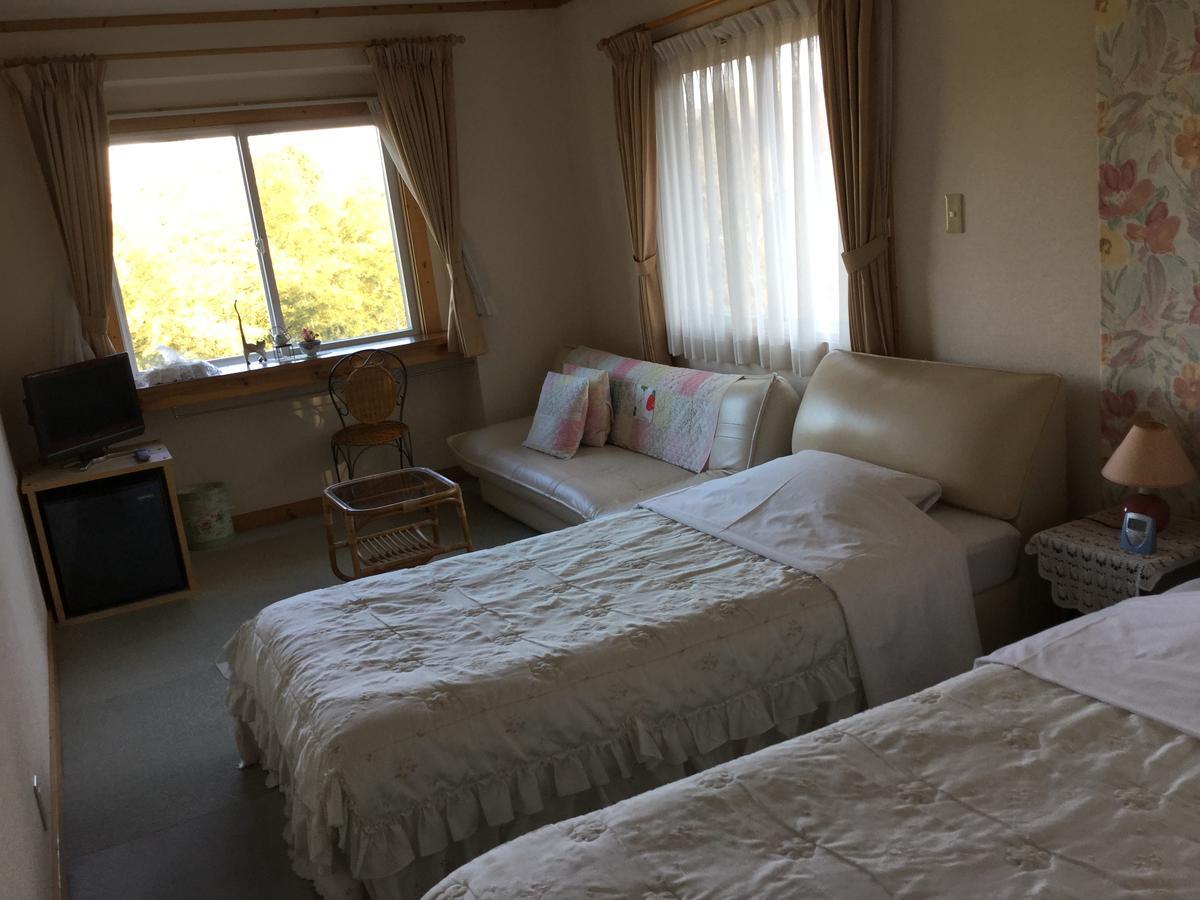 Chiisana Hotel Hanaikada Ito  Εξωτερικό φωτογραφία